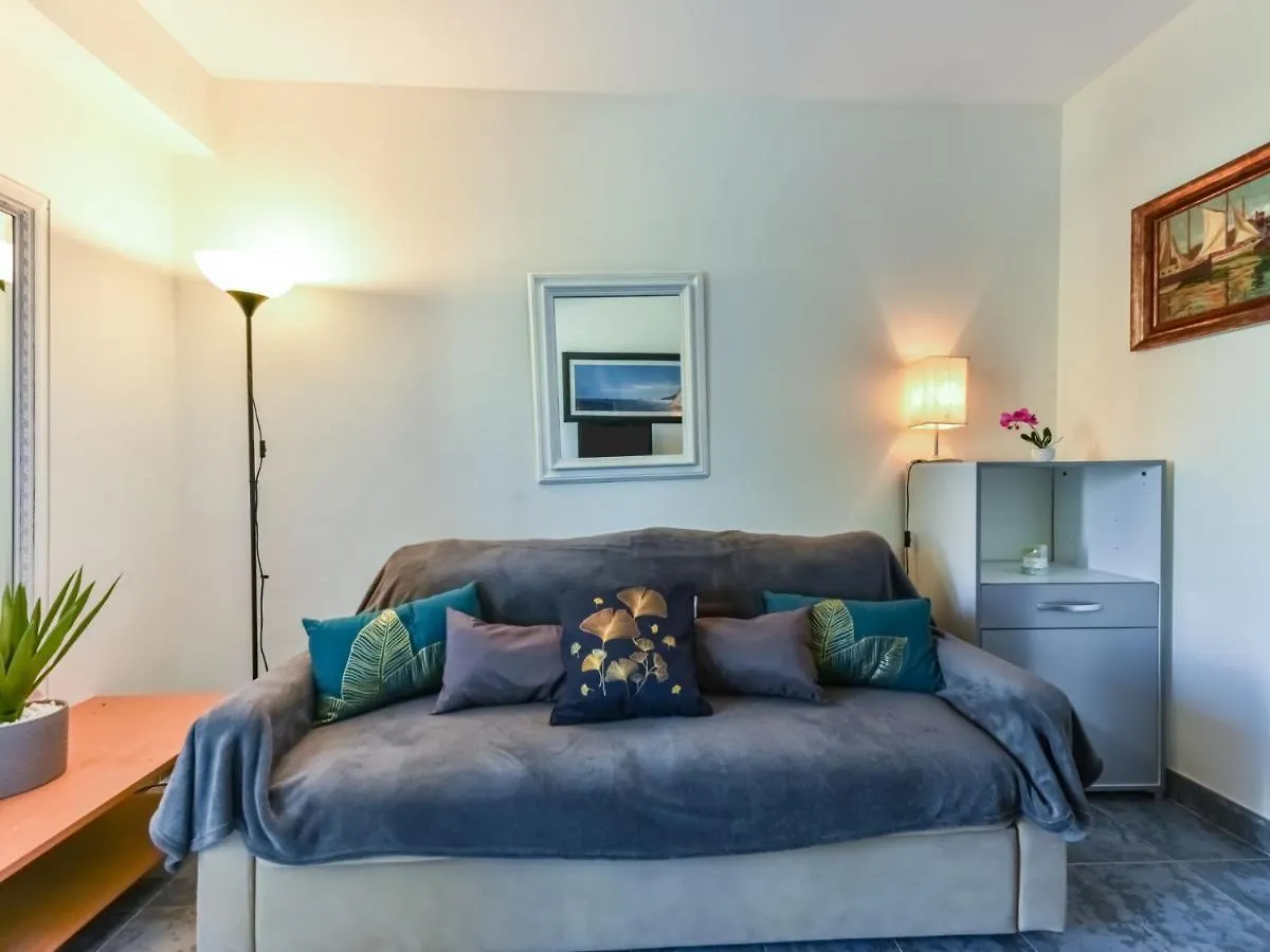 Apartment La Brise By Interhome Cannes